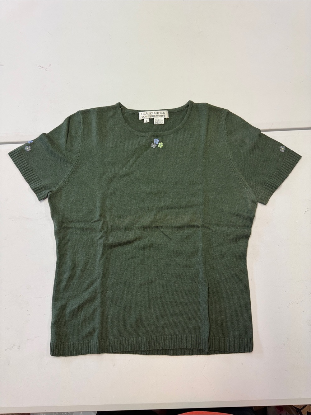 Saks Fifth Avenue Dark Green Knit Top Silk and Cashmere-Flower Embroidery